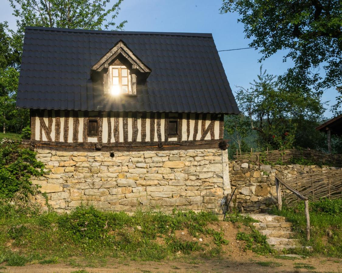 コラシン Djurdjevina Family Farmヴィラ エクステリア 写真
