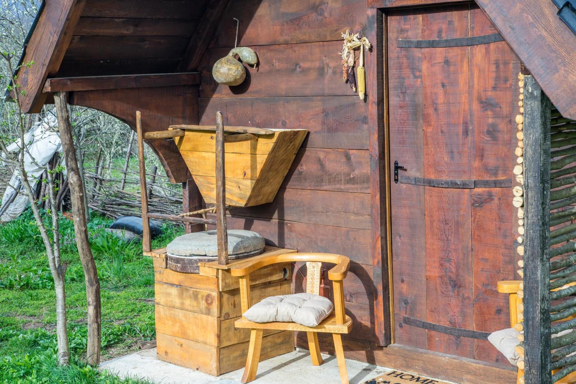 コラシン Djurdjevina Family Farmヴィラ エクステリア 写真
